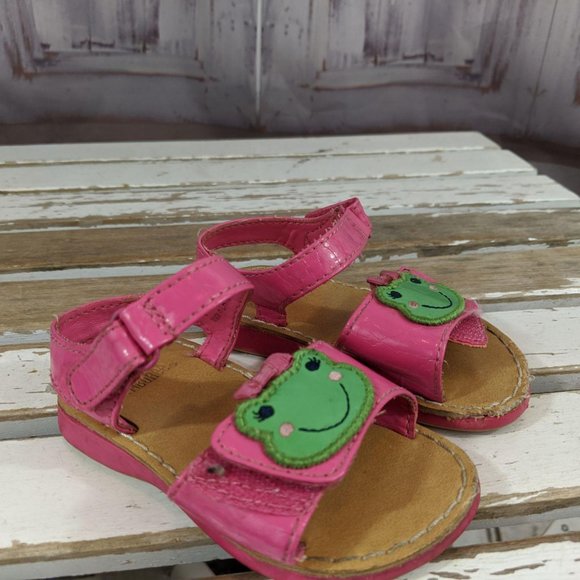 frog spring shoes
